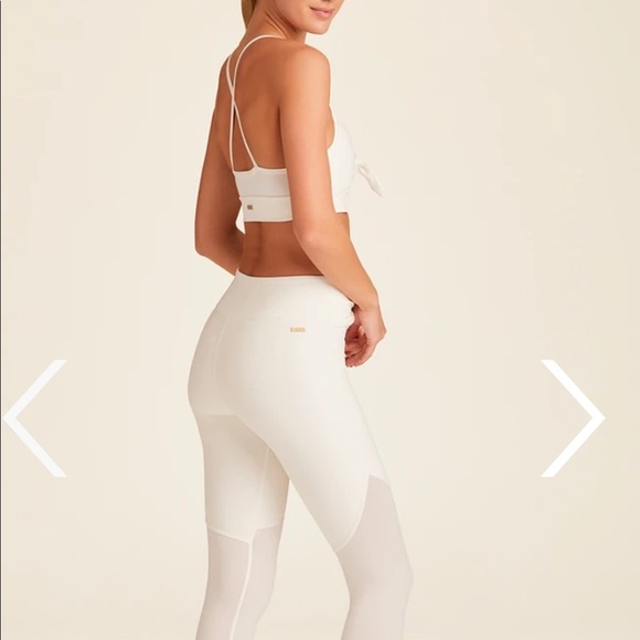 Alala "Tied Bow" Sports Bra and Legging Set - Picture 4 of 8